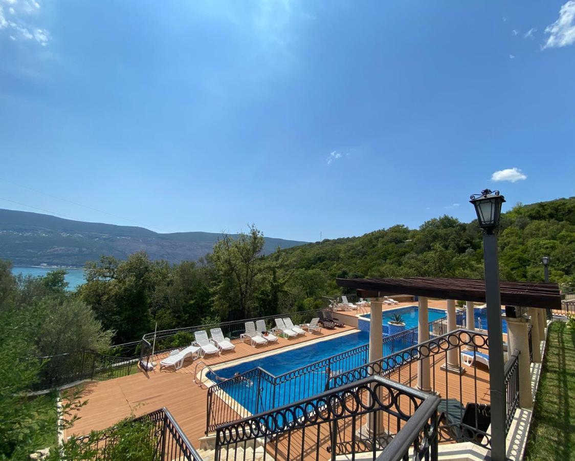 Adria Sea&Mountains Apartment Herceg Novi Exterior foto